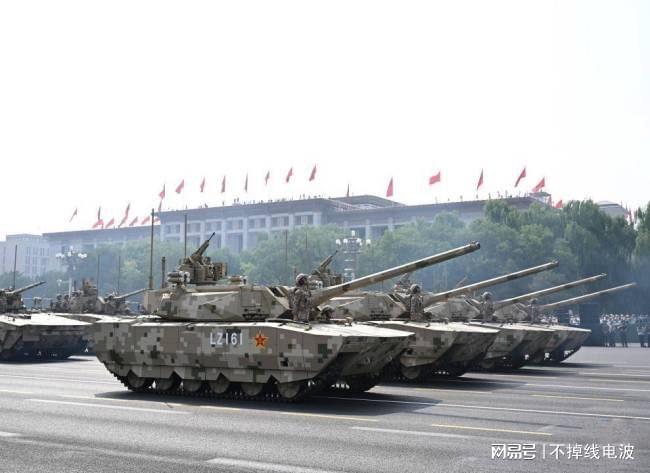 开云在哪里开户-“百式坦克”亮相九三后，曝印度将采购1800辆配备AI与无人机的未来坦克