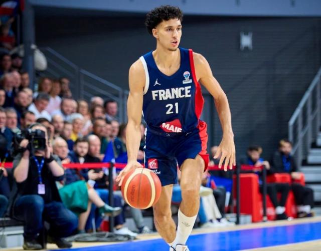 开云体育登录入口-文班&amp;戈贝尔缺阵 法国锋线新生代迎来最好舞台