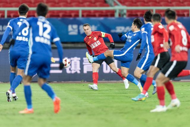 开云体育登录入口-【中超】埃里克传射邓涵文乌龙 三镇2比3遭亚泰绝杀