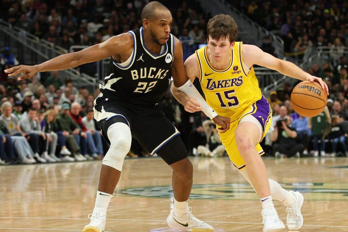 开云在哪里开户-詹姆斯换唐斯？知名体育媒体人支招，湖人重磅交易方案出炉|勒布朗|奥斯汀-里夫斯|湖人交易方案|大卫-罗宾逊|克利夫兰骑士队_新浪新闻