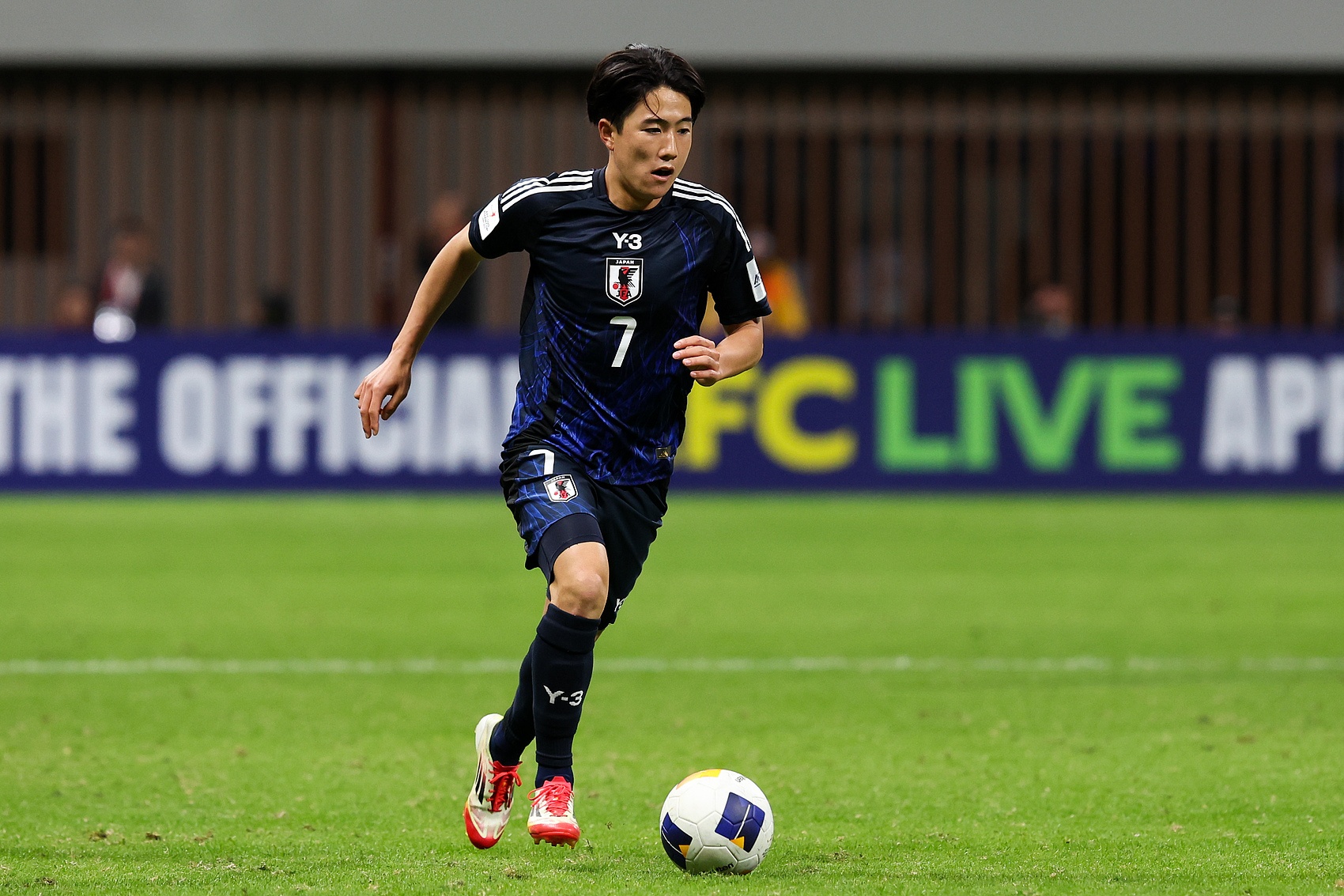 开云在哪里开户-当选赛事MVP，佐藤龙之介：用冠军收官本届U23亚洲杯，非常幸福