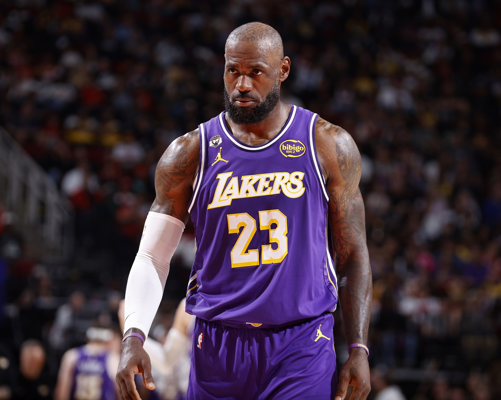 开云在线开户平台-A·史密斯：湖蜜永远无法像骑蜜那样爱戴老詹 他不是科比&amp;魔术师